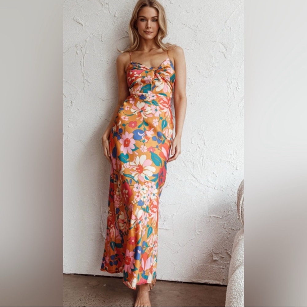 Hello Molly Here Comes The Sun New With Tags Silky Twist Front Maxi Dress Floral